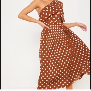 Pretty Little Thing Polka Dot dress
